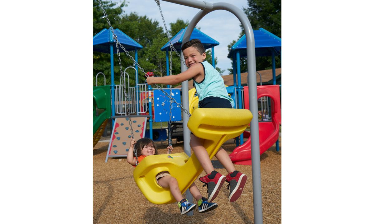 Generation swing seat for playgrounds