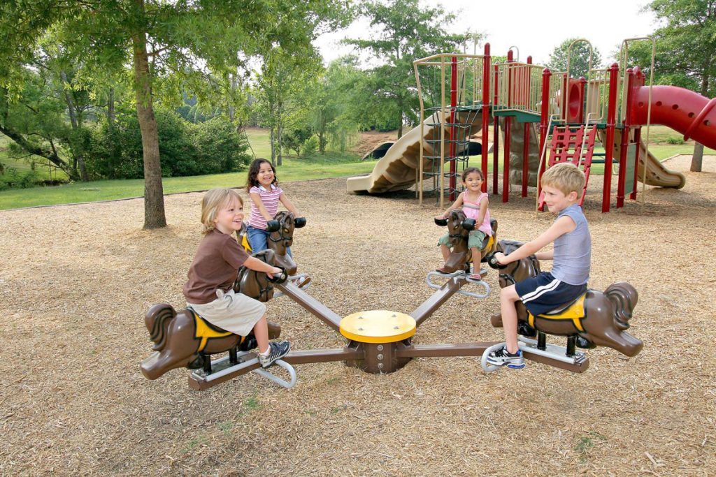 Four way animal hopper for playgrounds